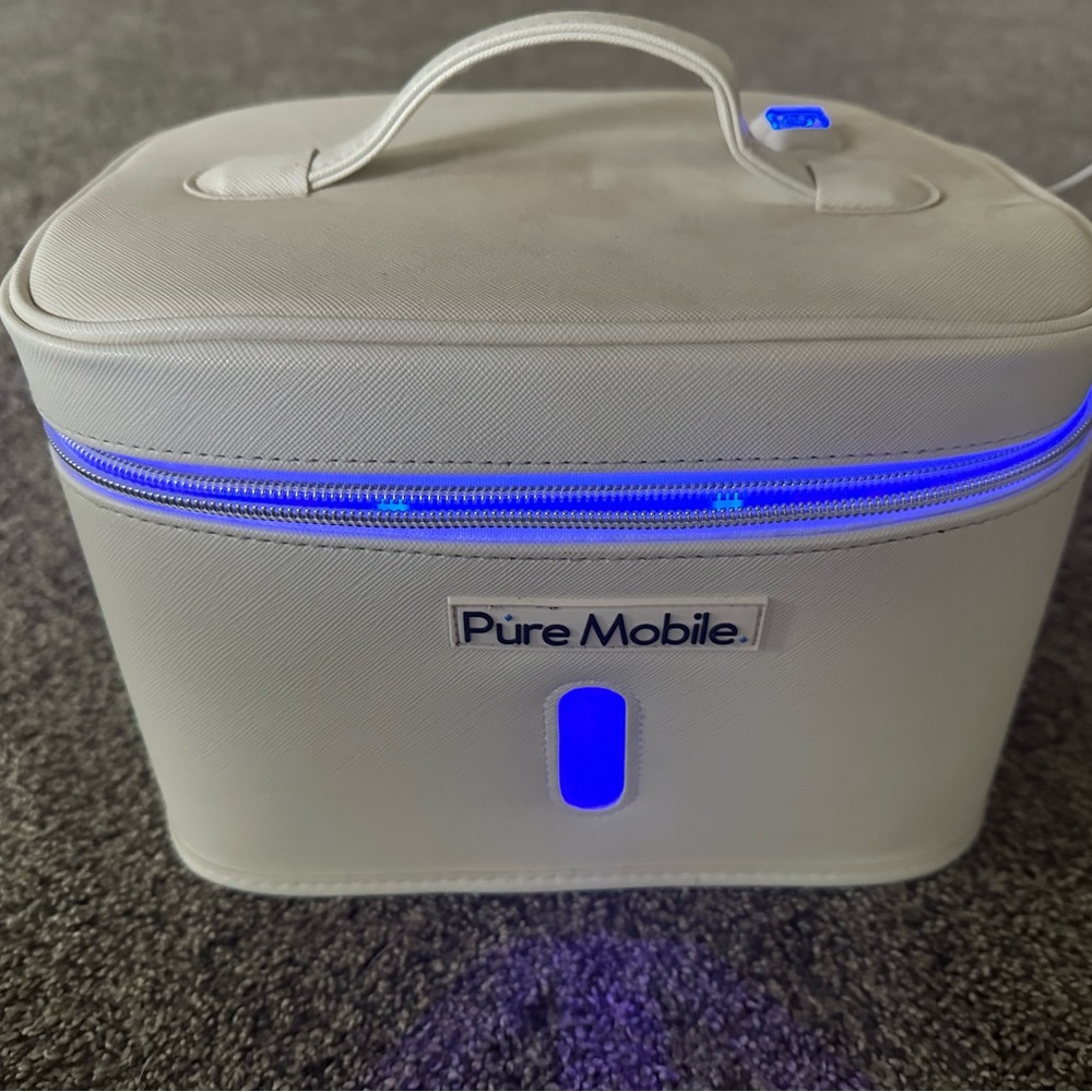 COPY - Portable UV light sterilization bag